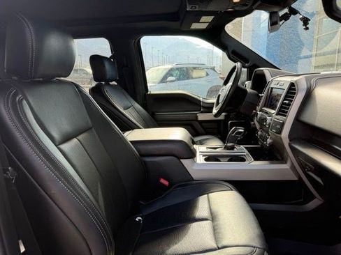 Used 2019 Ford F150 Lariat w/ Equipment Group 502A Luxury AWD/4WD image 10
