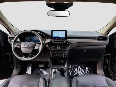 Used 2020 Ford Escape Titanium AWD/4WD image 9