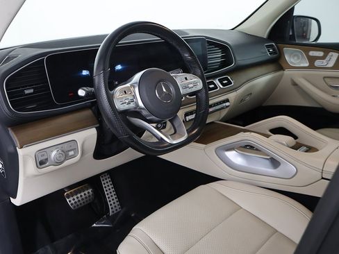 Used 2023 Mercedes-Benz GLS 450 4MATIC w/ AMG Line Exterior image 31