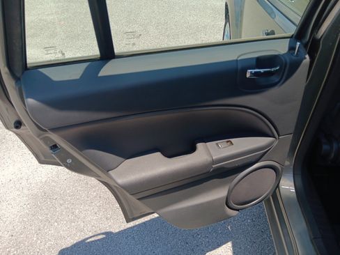 Used 2011 Dodge Caliber Rush FWD image 16