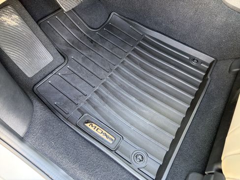 Certified 2026 Acura MDX SH-AWD w/ Technology Package image 17