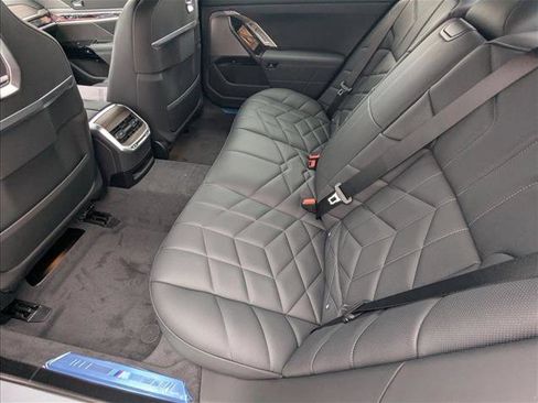 New 2026 BMW 760i xDrive AWD/4WD image 15
