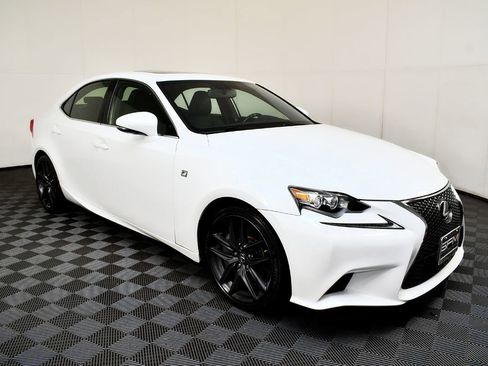 Used 2016 Lexus IS 300 AWD image 6