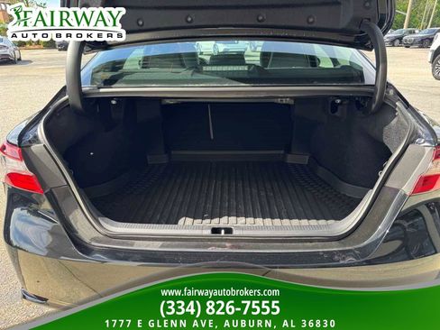 Used 2024 Toyota Camry SE image 27