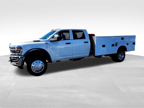 New 2026 RAM 5500 Tradesman w/ Chrome Appearance Group image 4