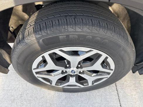 Used 2020 Subaru Forester Premium AWD/4WD image 10