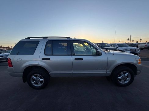 Used 2004 Ford Explorer Sport XLT image 12