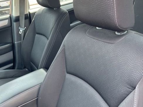Used 2015 Subaru Legacy 2.5i Premium image 11