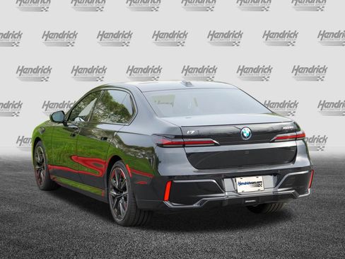 Used 2024 BMW i7 xDrive60 w/ Executive Package AWD/4WD image 6