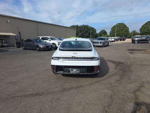 New 2025 Hyundai Ioniq 6 Limited image 14