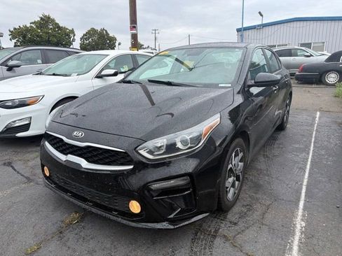 Used 2020 Kia Forte LXS FWD image 1
