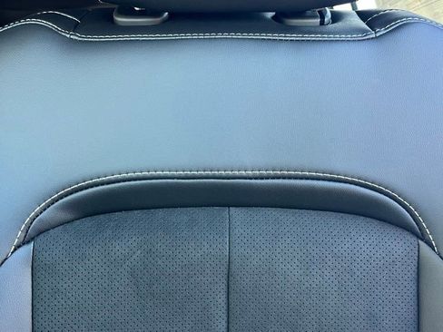 New 2025 Jeep Grand Cherokee L Laredo image 7