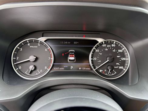 Used 2023 Nissan Rogue SV AWD/4WD image 25