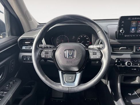 Used 2023 Honda Pilot Touring image 15