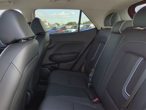 New 2025 Hyundai Venue Limited image 15