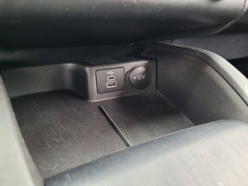 Used 2025 Ford Escape ST-Line AWD/4WD image 19