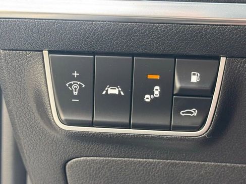 Used 2021 Kia Stinger GT2 image 28