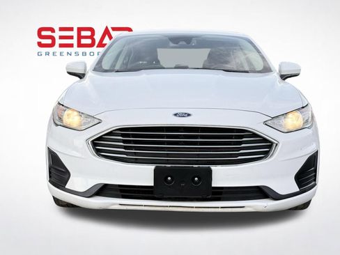 Used 2019 Ford Fusion SE FWD image 3