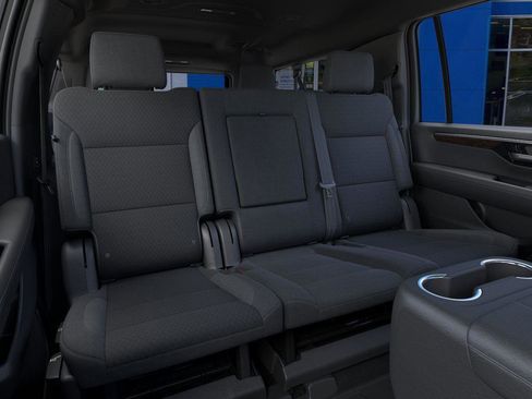 New 2026 Chevrolet Suburban LS AWD/4WD image 17