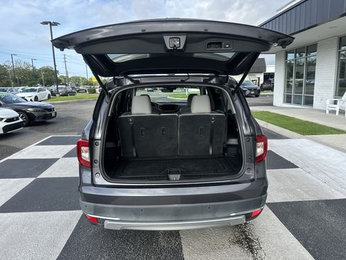 Used 2020 Honda Pilot Touring image 5