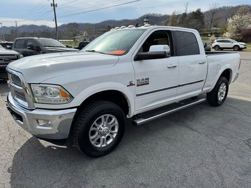 Used 2016 RAM 2500 Laramie AWD/4WD image 5