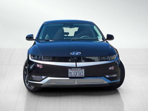 Used 2024 Hyundai Ioniq 5 SEL RWD image 2