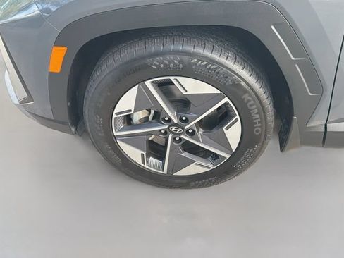 Used 2025 Hyundai Tucson SEL FWD image 30