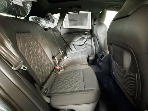 New 2025 Audi SQ5 Premium Plus image 24