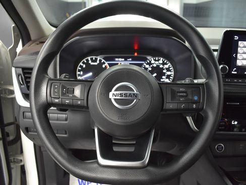 Used 2021 Nissan Rogue SV AWD/4WD image 24