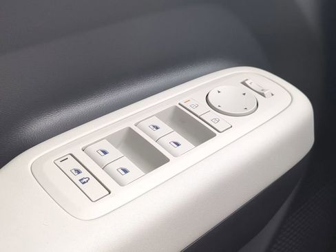 New 2026 Hyundai Santa Fe SE image 31