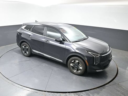 Used 2026 Kia Sportage LX FWD image 17