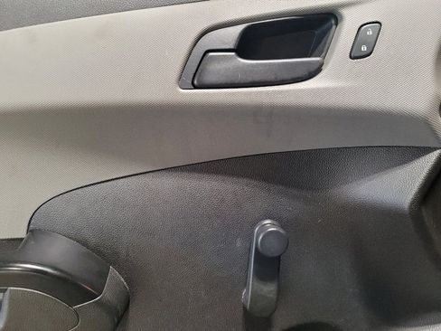 Used 2020 Chevrolet Sonic LT FWD image 27