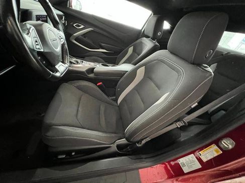 Used 2023 Chevrolet Camaro LT RWD image 15