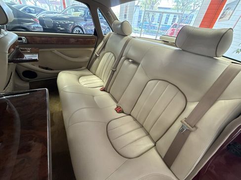 Used 1997 Jaguar XJ Vanden Plas RWD image 25