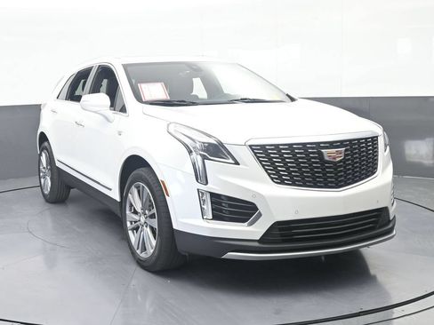 Used 2024 Cadillac XT5 Premium Luxury FWD image 9