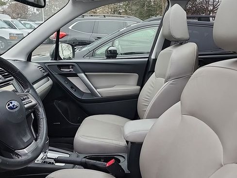 Used 2014 Subaru Forester 2.5i Touring image 9