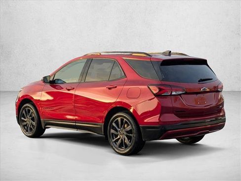 Used 2024 Chevrolet Equinox RS w/ RS Leather Package image 8