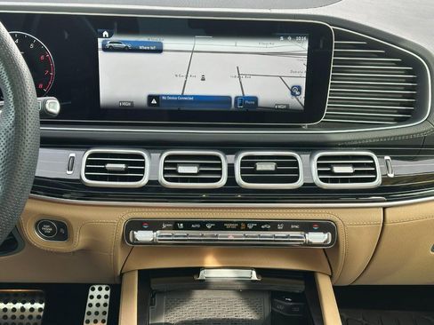 Used 2024 Mercedes-Benz GLS 450 GLS 450 4MATIC SUV image 16