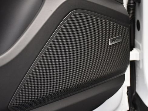 Certified 2026 Porsche Cayenne E-Hybrid AWD/4WD image 41