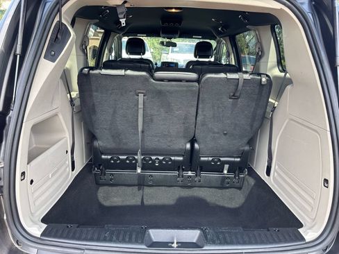 Used 2017 Dodge Grand Caravan SXT FWD image 20