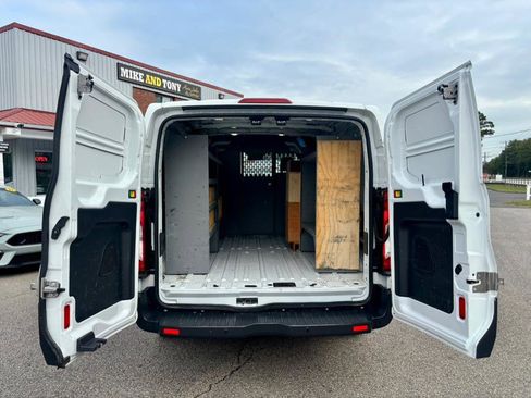 Used 2018 Ford Transit 250 130 Low Roof image 26