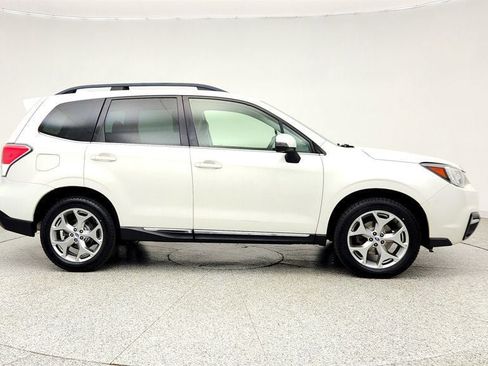 Used 2018 Subaru Forester 2.5i Touring AWD/4WD image 4