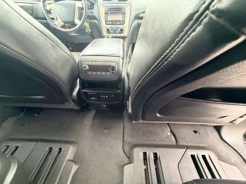 Used 2014 GMC Acadia Denali AWD/4WD image 29