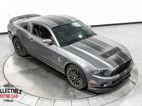 Used 2013 Ford Mustang Shelby GT500 RWD image 37
