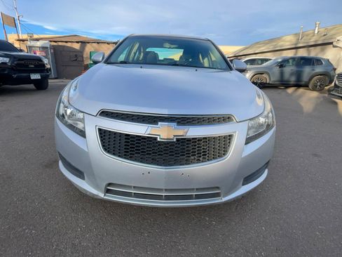 Used 2013 Chevrolet Cruze LT image 2