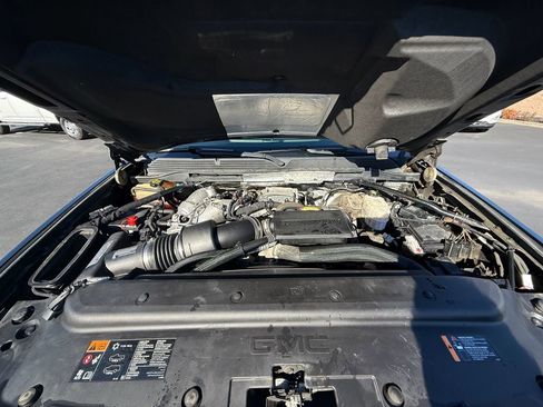 Used 2019 GMC Sierra 2500 Denali image 24