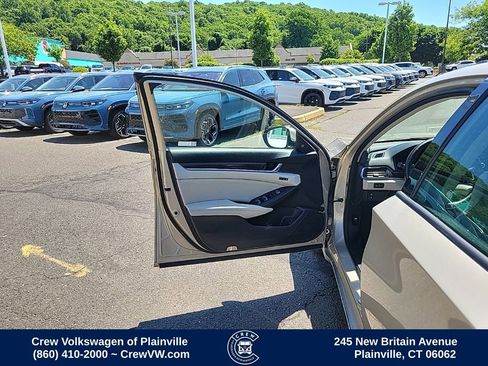 Used 2019 Honda Accord EX-L image 40
