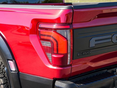 Used 2025 Ford F150 Raptor AWD/4WD image 11