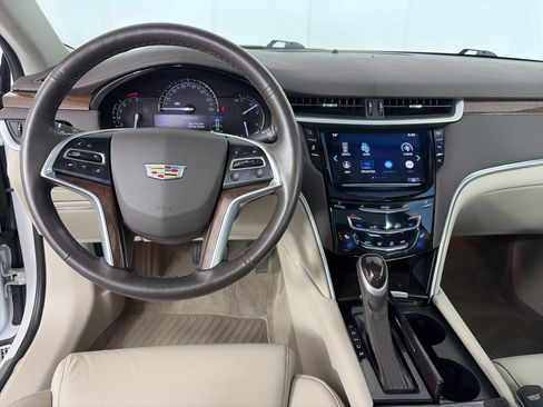 Used 2017 Cadillac XTS Luxury FWD image 10