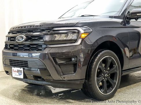 Certified 2022 Ford Expedition Max Limited AWD/4WD image 3